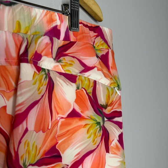 Chicos Zenergy UPF Floral Skort Pull on Pockets Golf Tennis - Picture 7 of 12